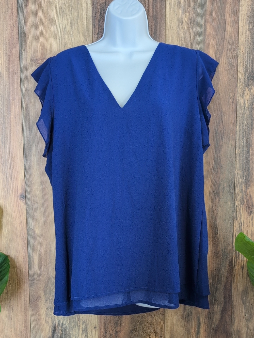 Alice Co 2XL Sleeveless V-Neck Flutter Sleeve Blouse      W307